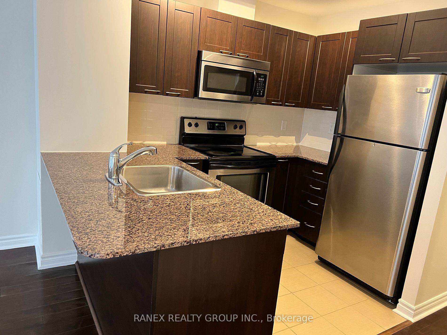 385 Prince Of Wales Drive #317
