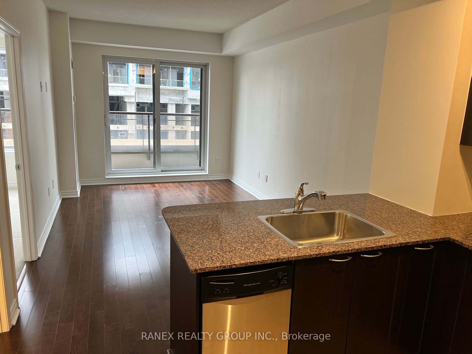 385 Prince Of Wales Drive #317