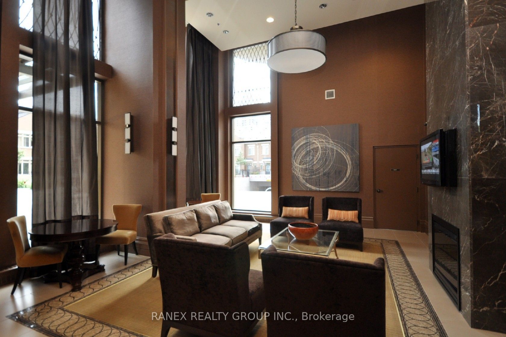 385 Prince Of Wales Drive #317