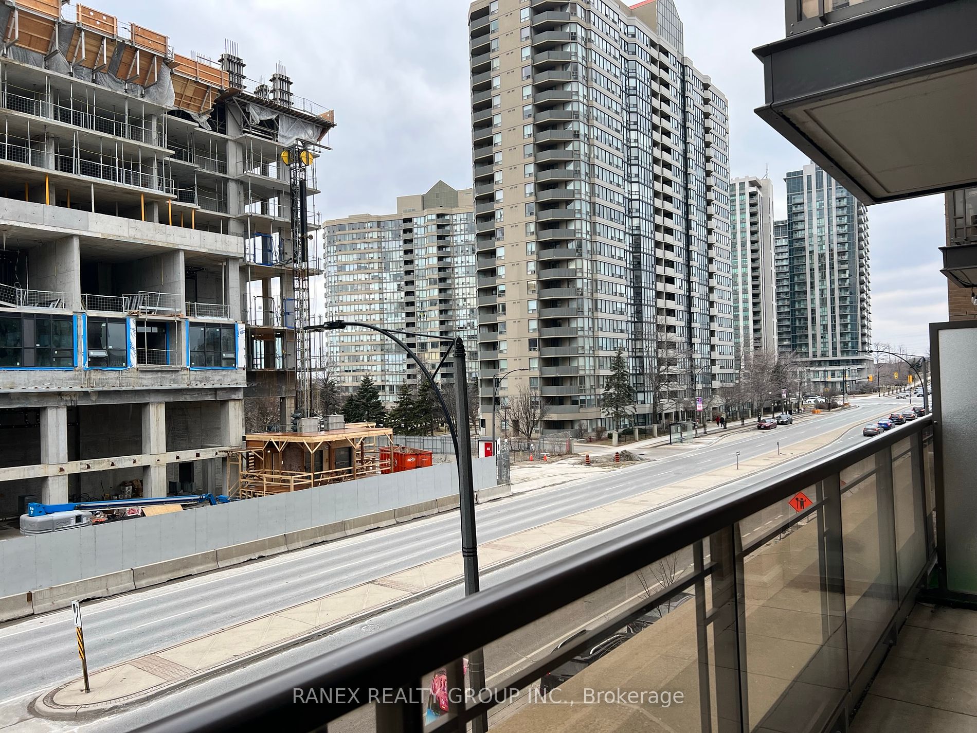 385 Prince Of Wales Drive #317