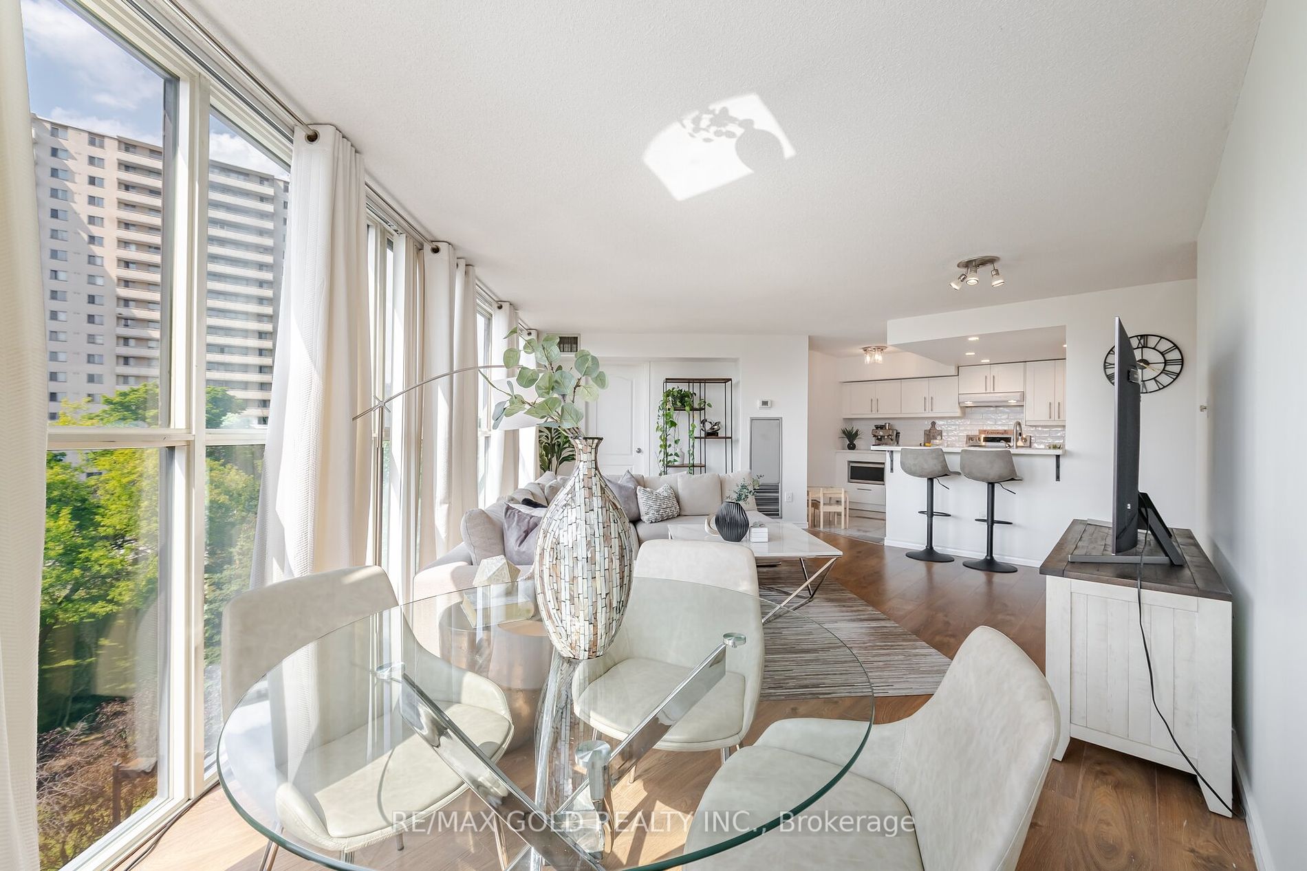 2091 Hurontario Street, #508