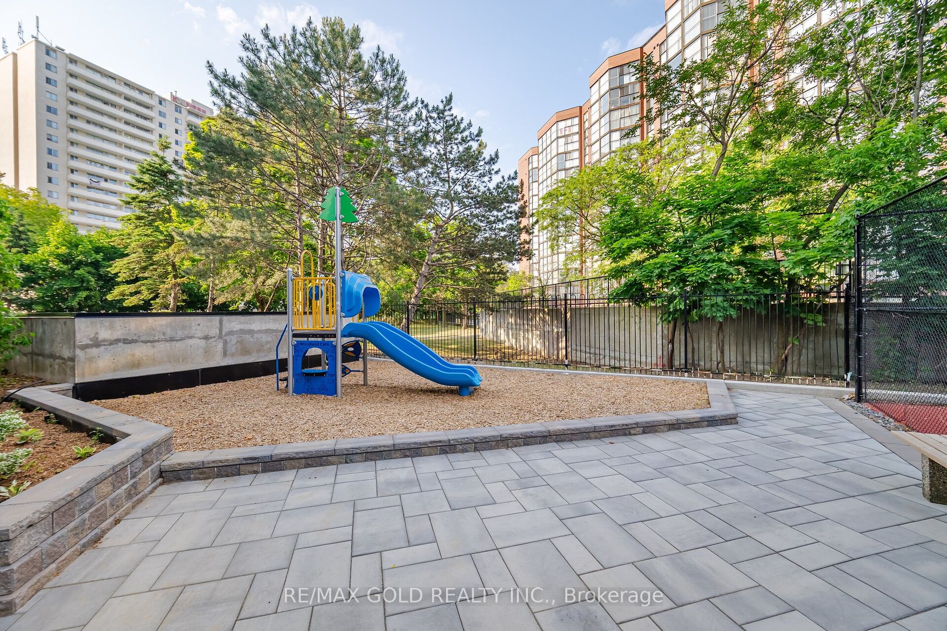 2091 Hurontario Street, #508
