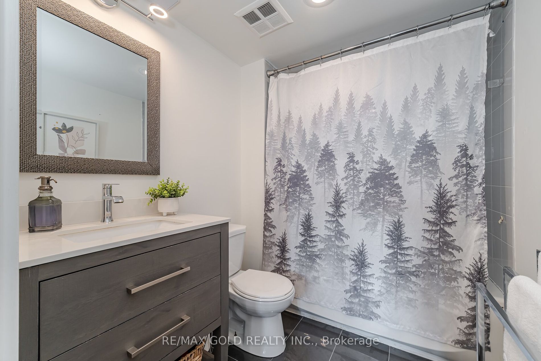 2091 Hurontario Street, #508
