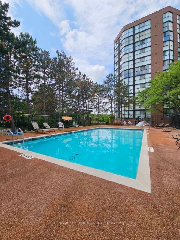 2091 Hurontario Street, #508
