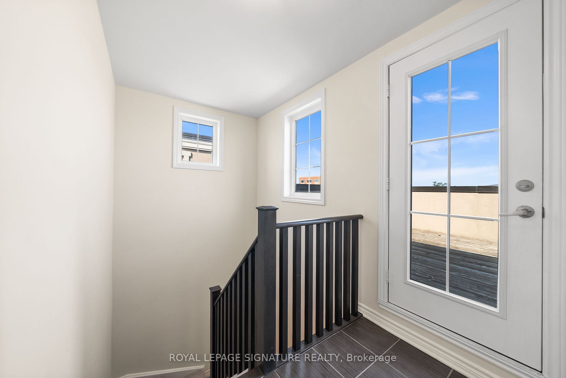 2441 Greenwich Drive #11