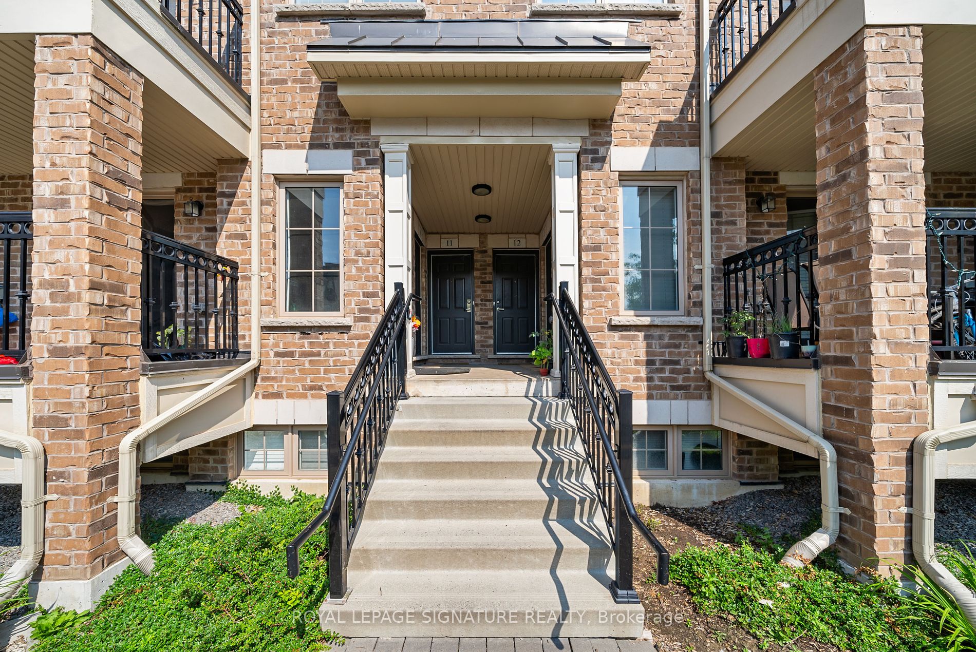 2441 Greenwich Drive #11