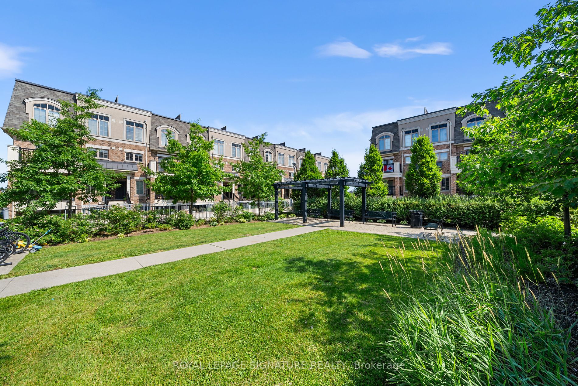 2441 Greenwich Drive #11