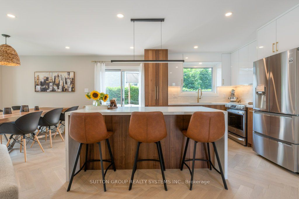 1264 Landfair Crescent