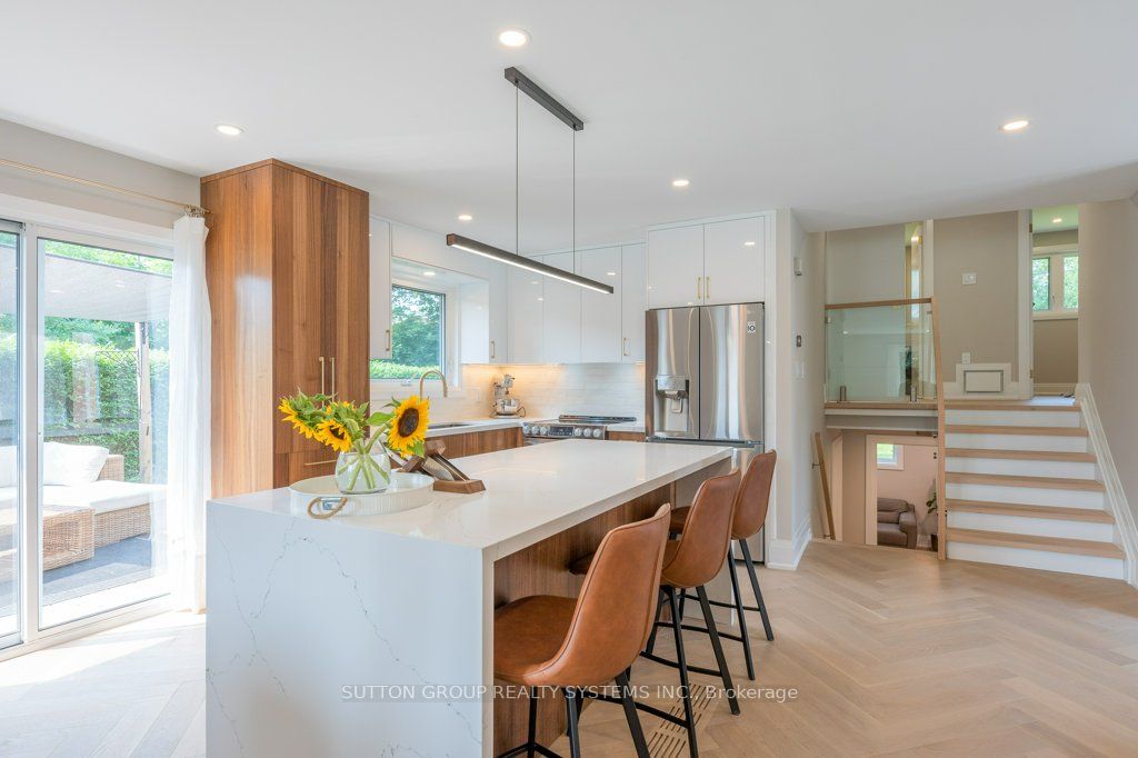 1264 Landfair Crescent