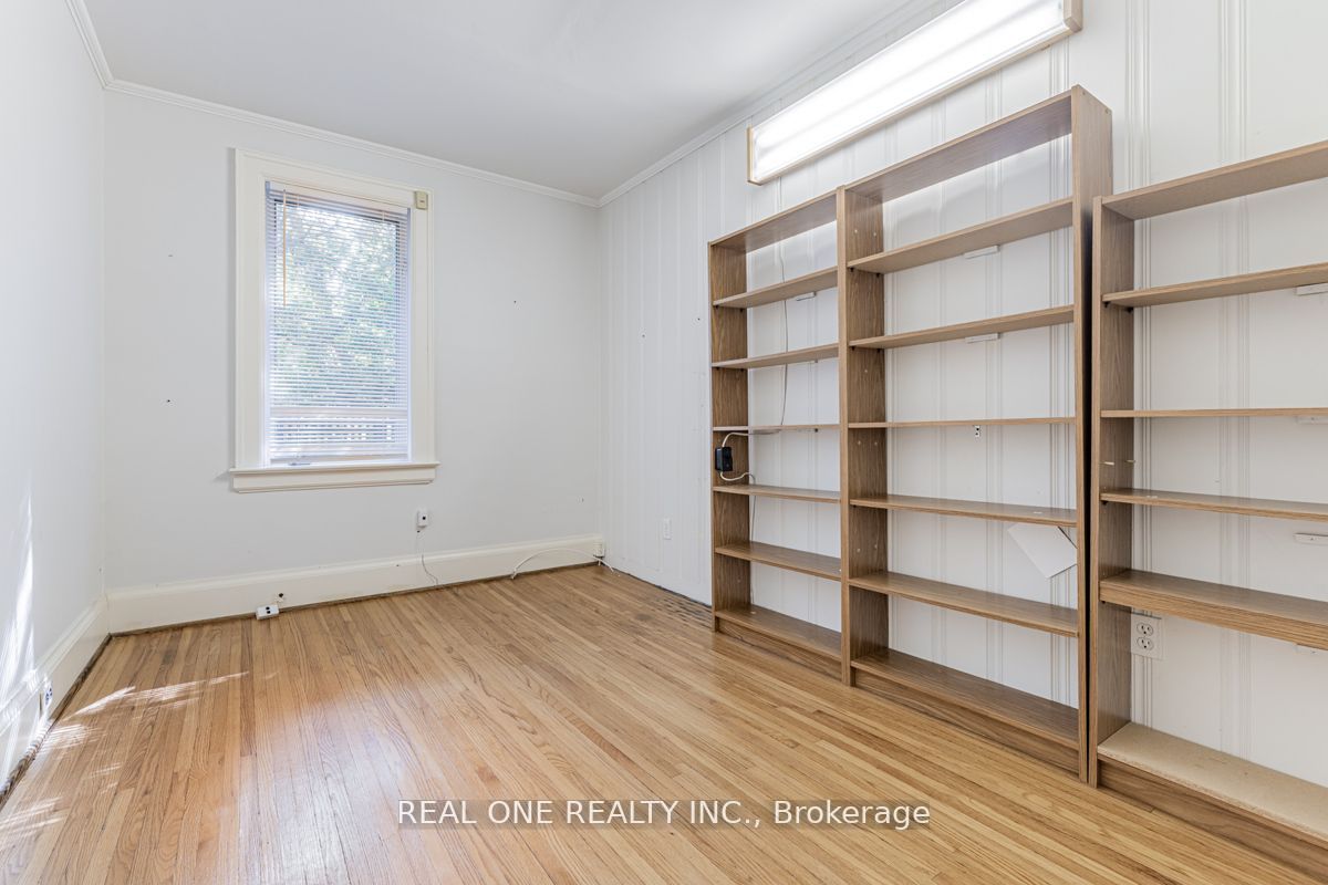 485 Macdonald Rd