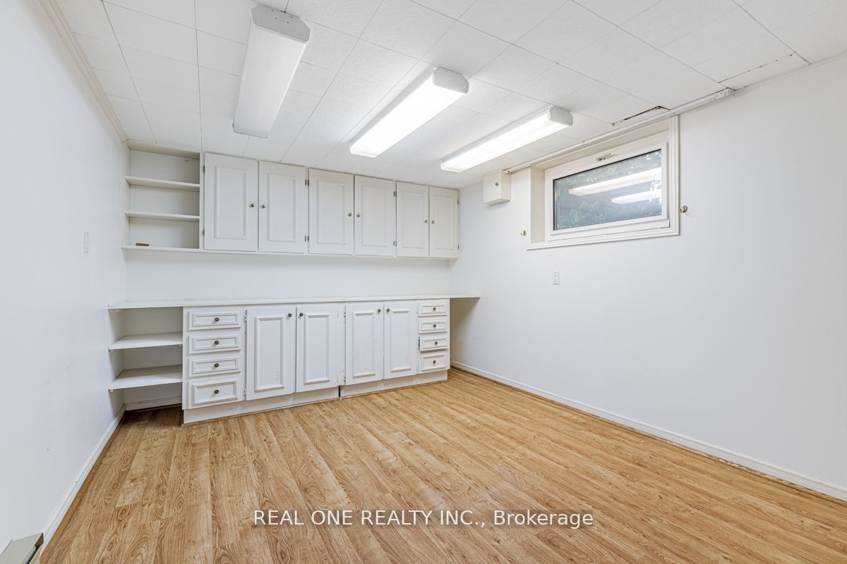 485 Macdonald Rd
