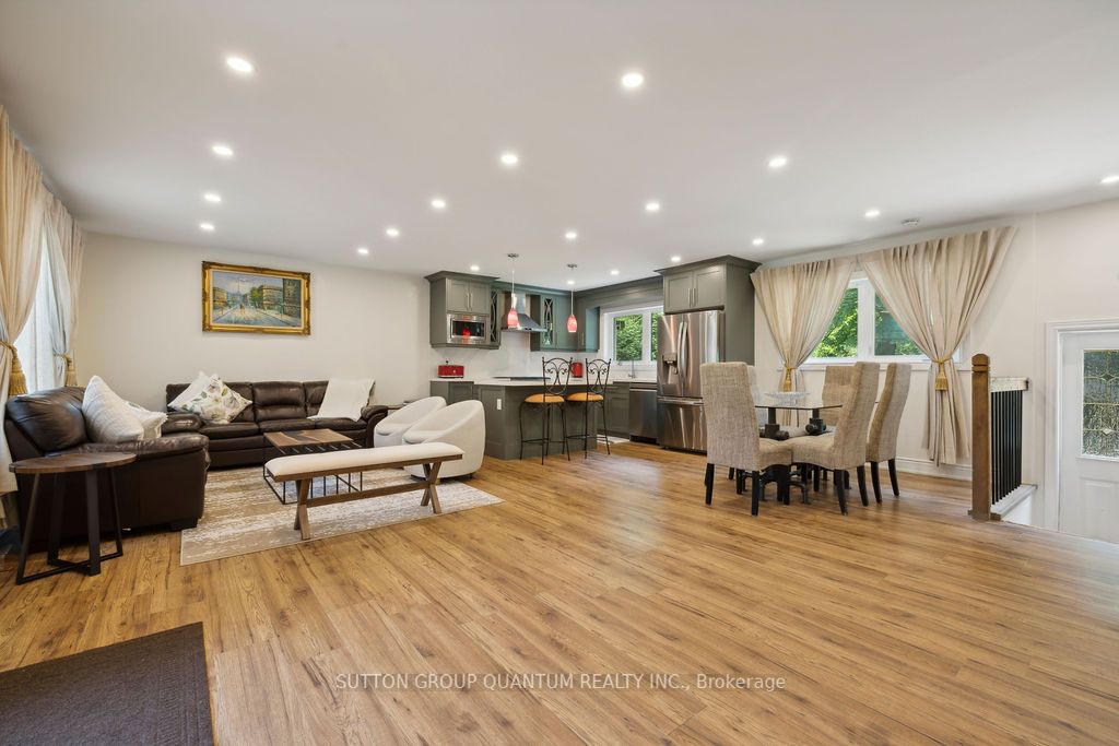 208 Glen Oak Dr