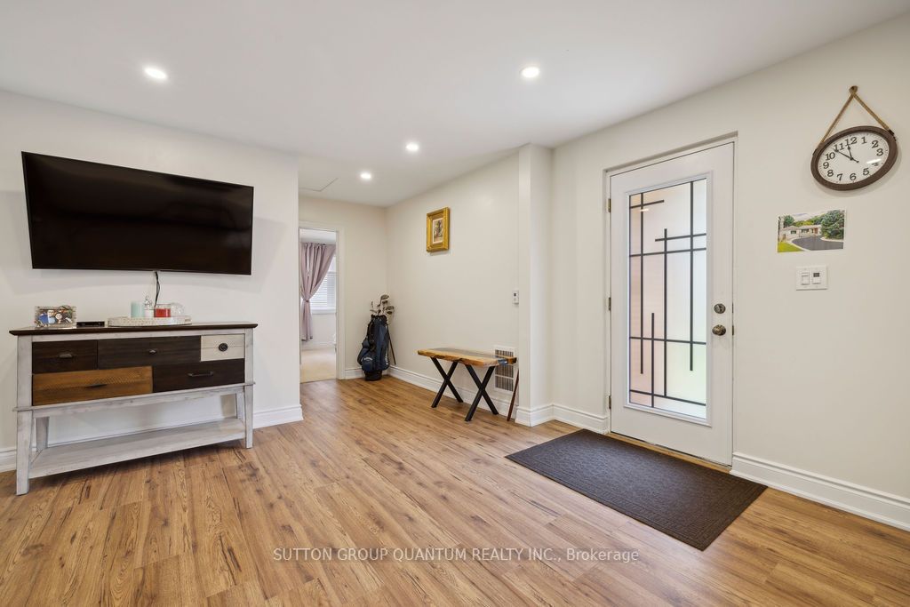 208 Glen Oak Dr