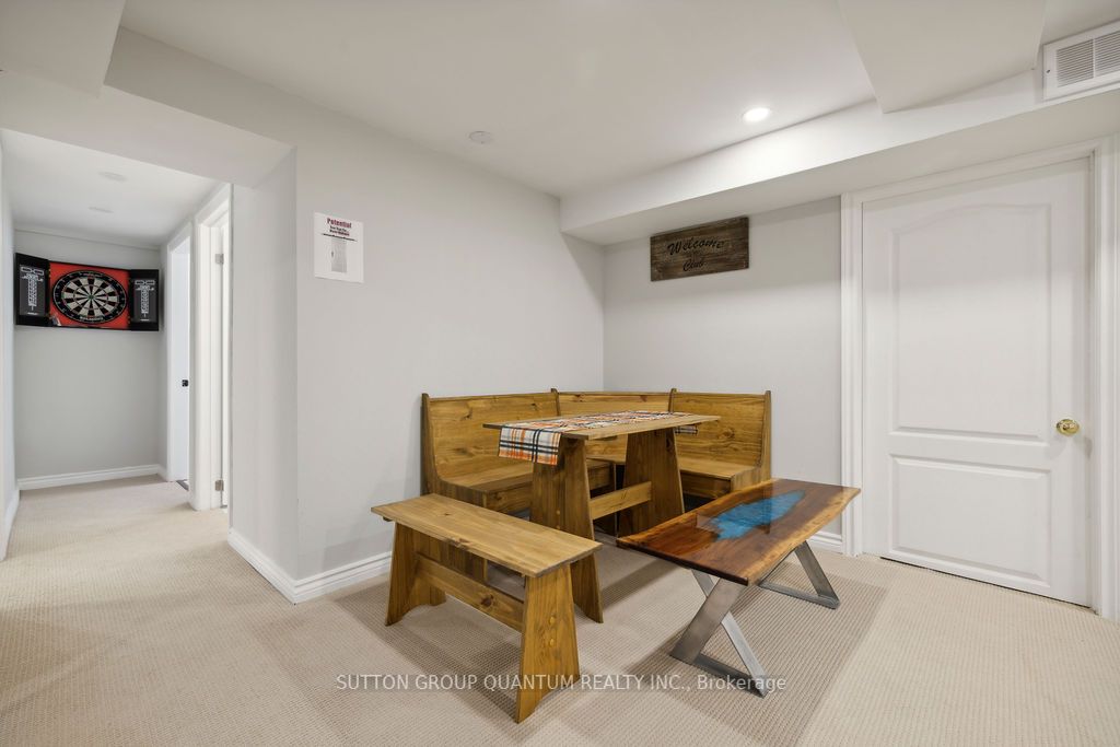 208 Glen Oak Dr