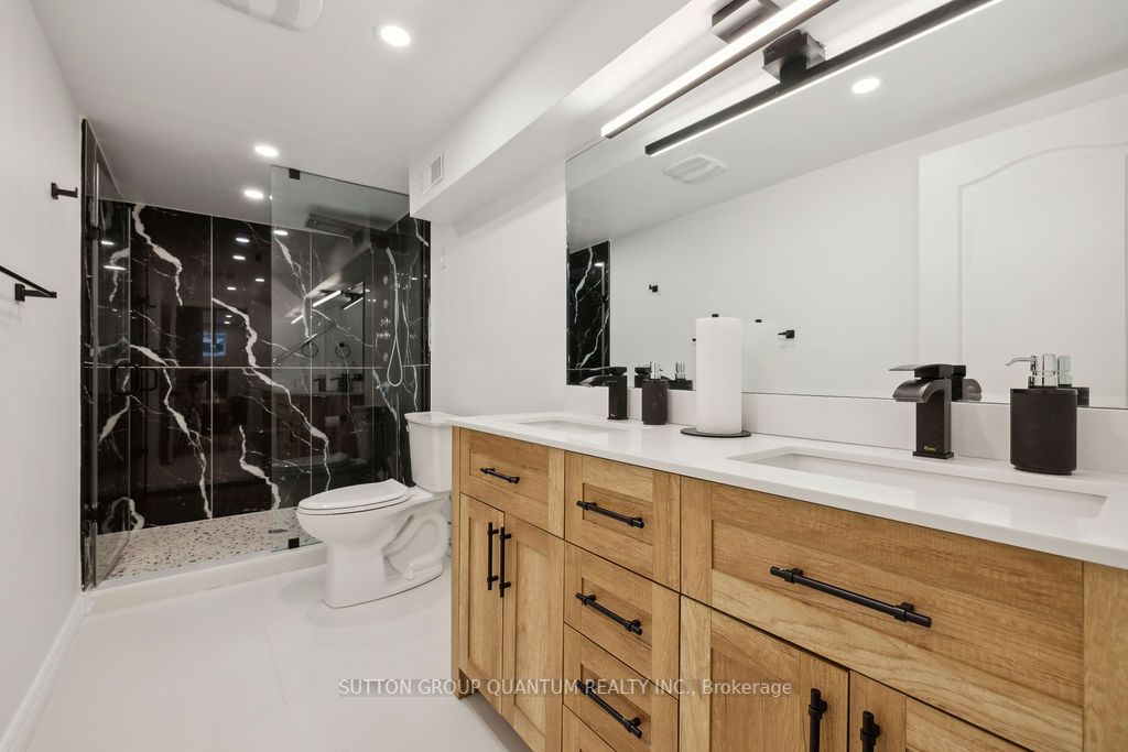 208 Glen Oak Dr