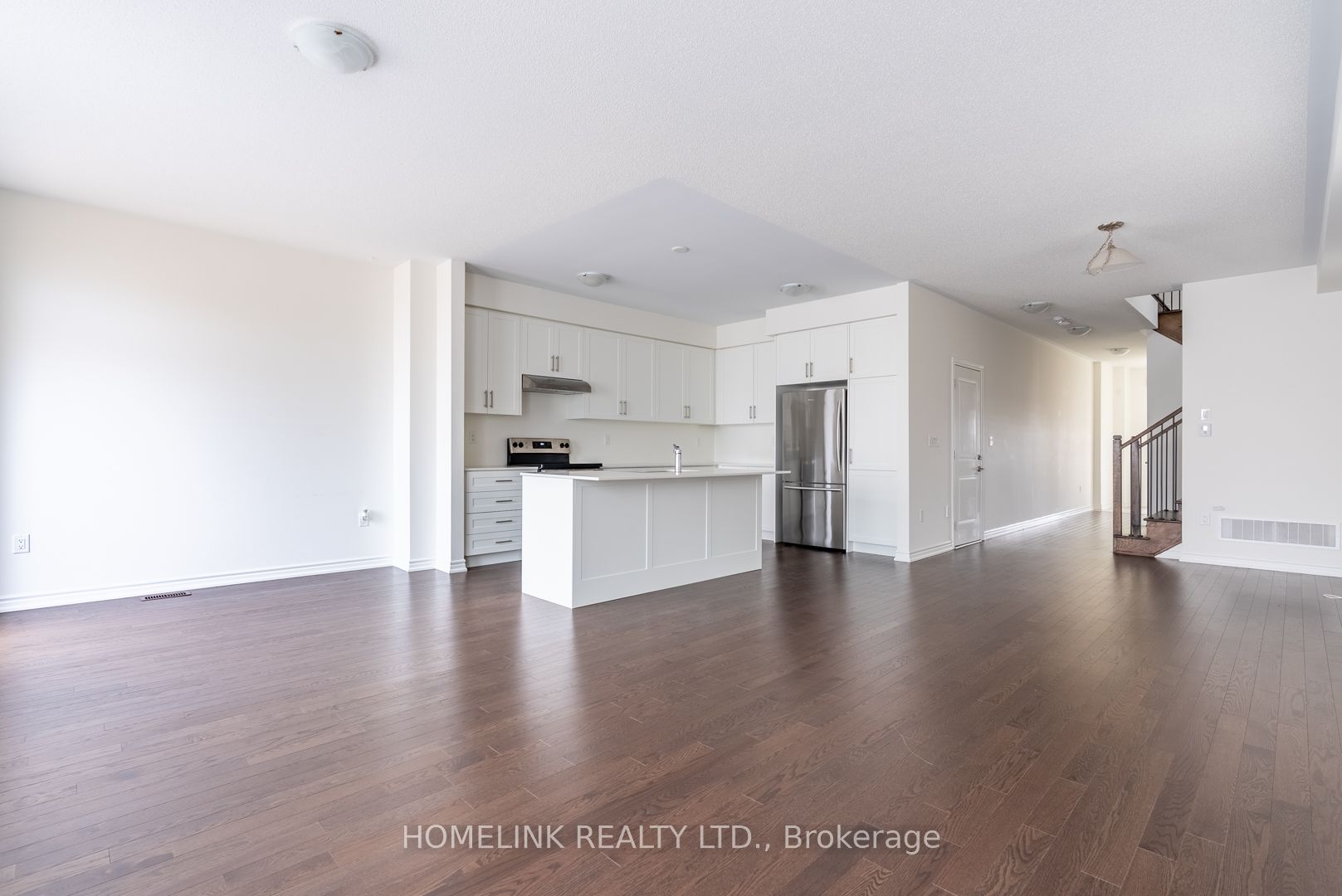 486 Bergamot Avenue