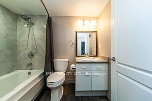 1276 Maple Crossing Blvd, #607