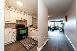 1276 Maple Crossing Blvd, #607