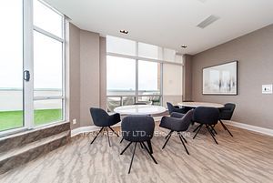 1276 Maple Crossing Blvd, #607