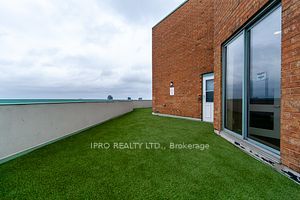 1276 Maple Crossing Blvd, #607
