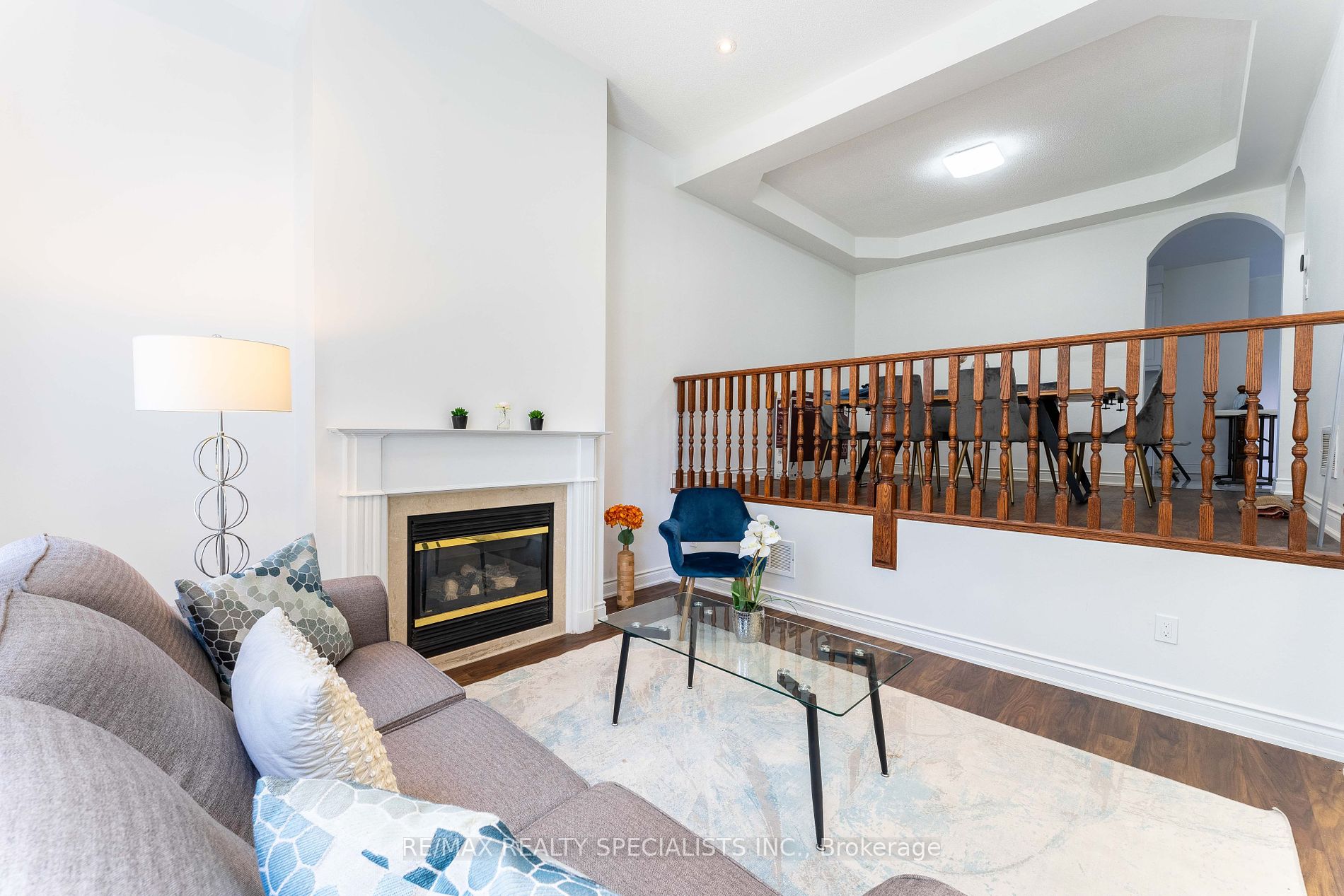 3533 Eglinton Ave W
