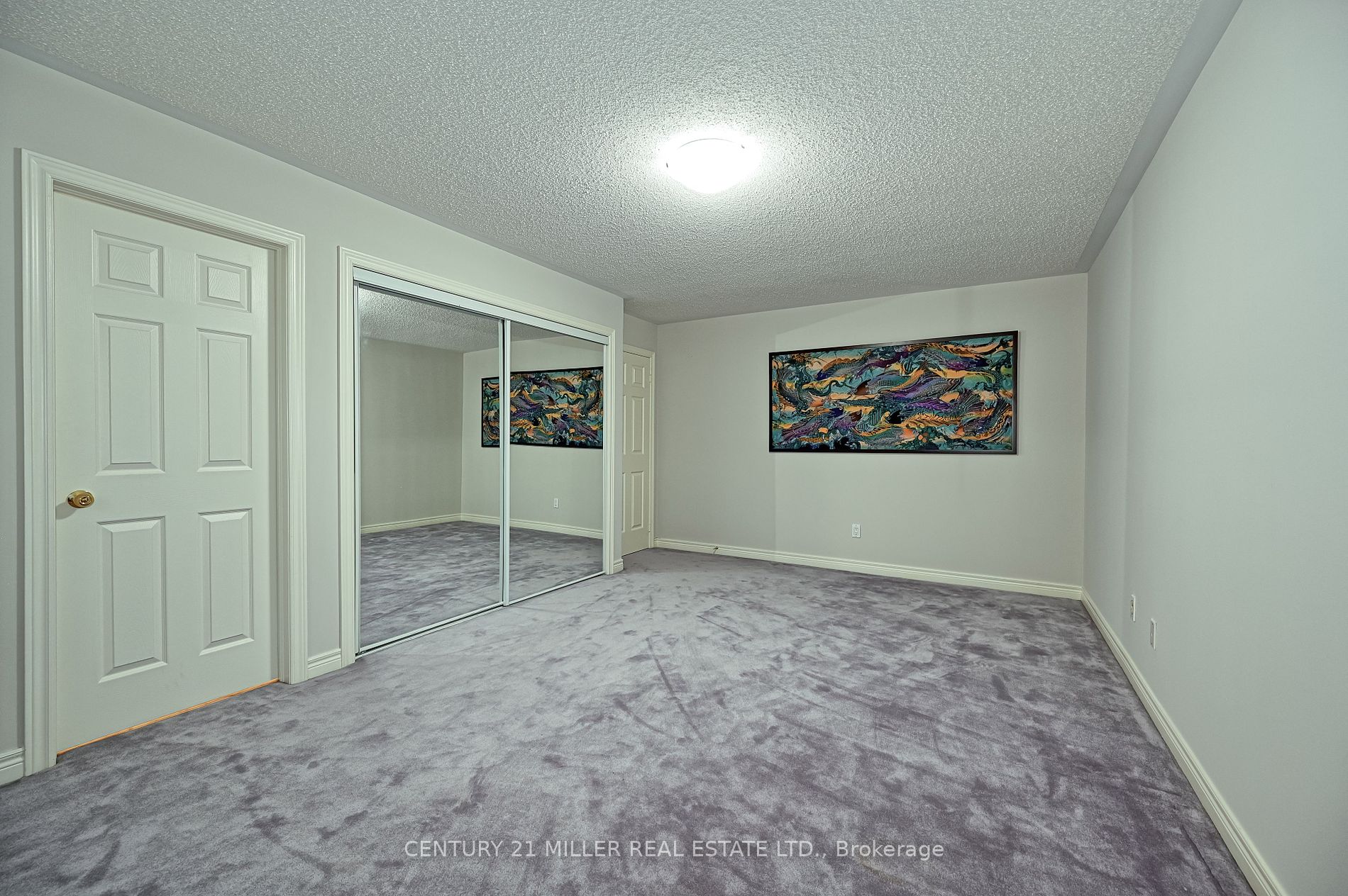 1076 Skyvalley Crescent