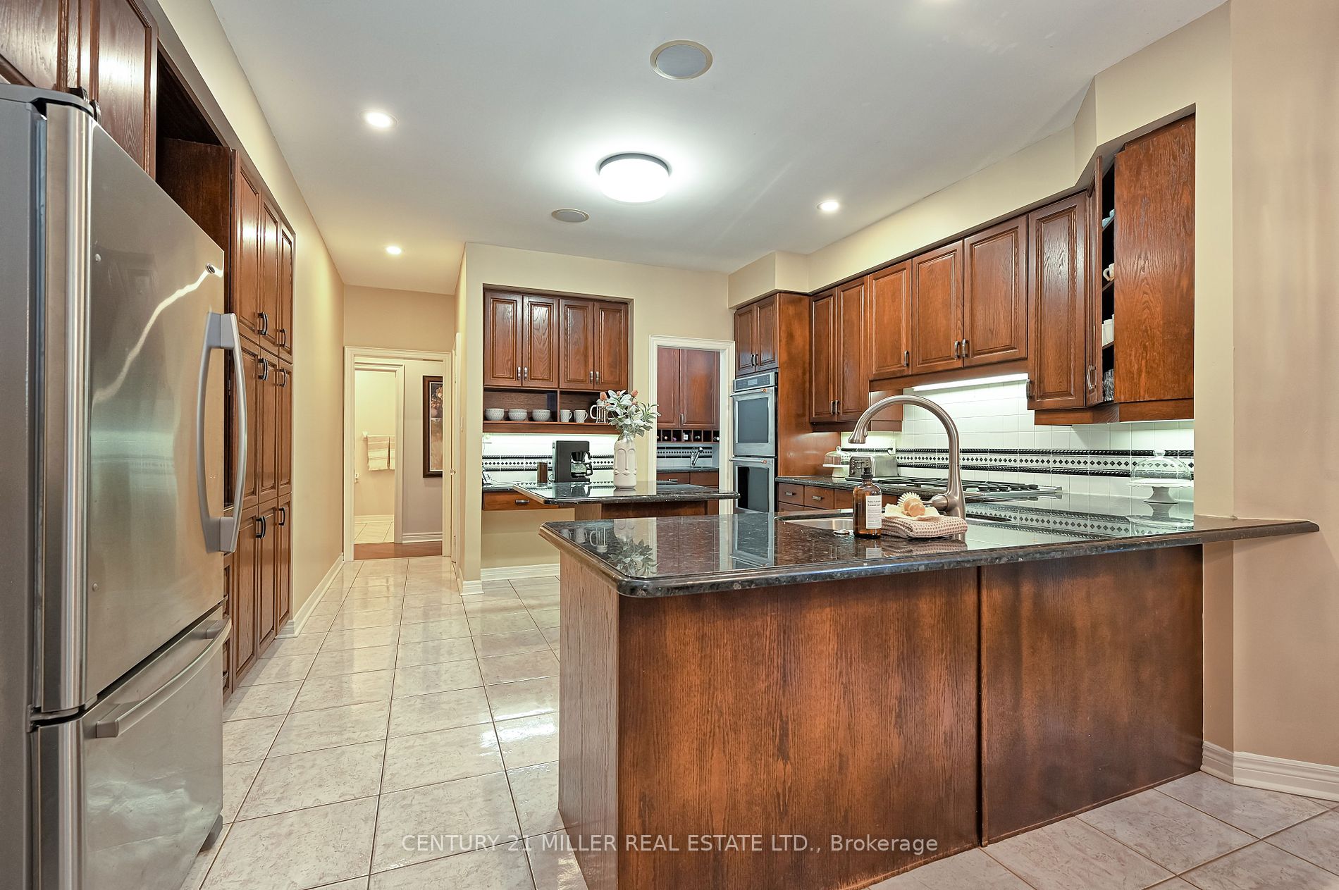 1076 Skyvalley Crescent