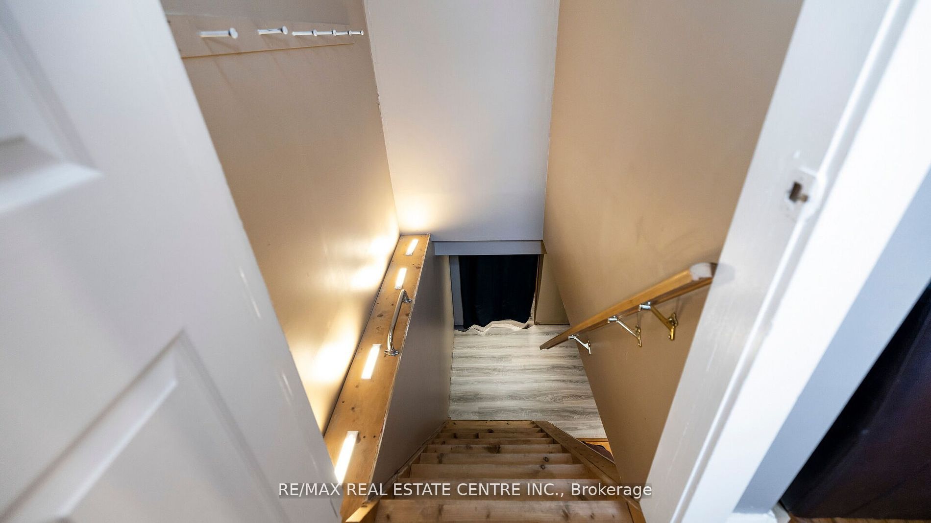 26 Clarence St