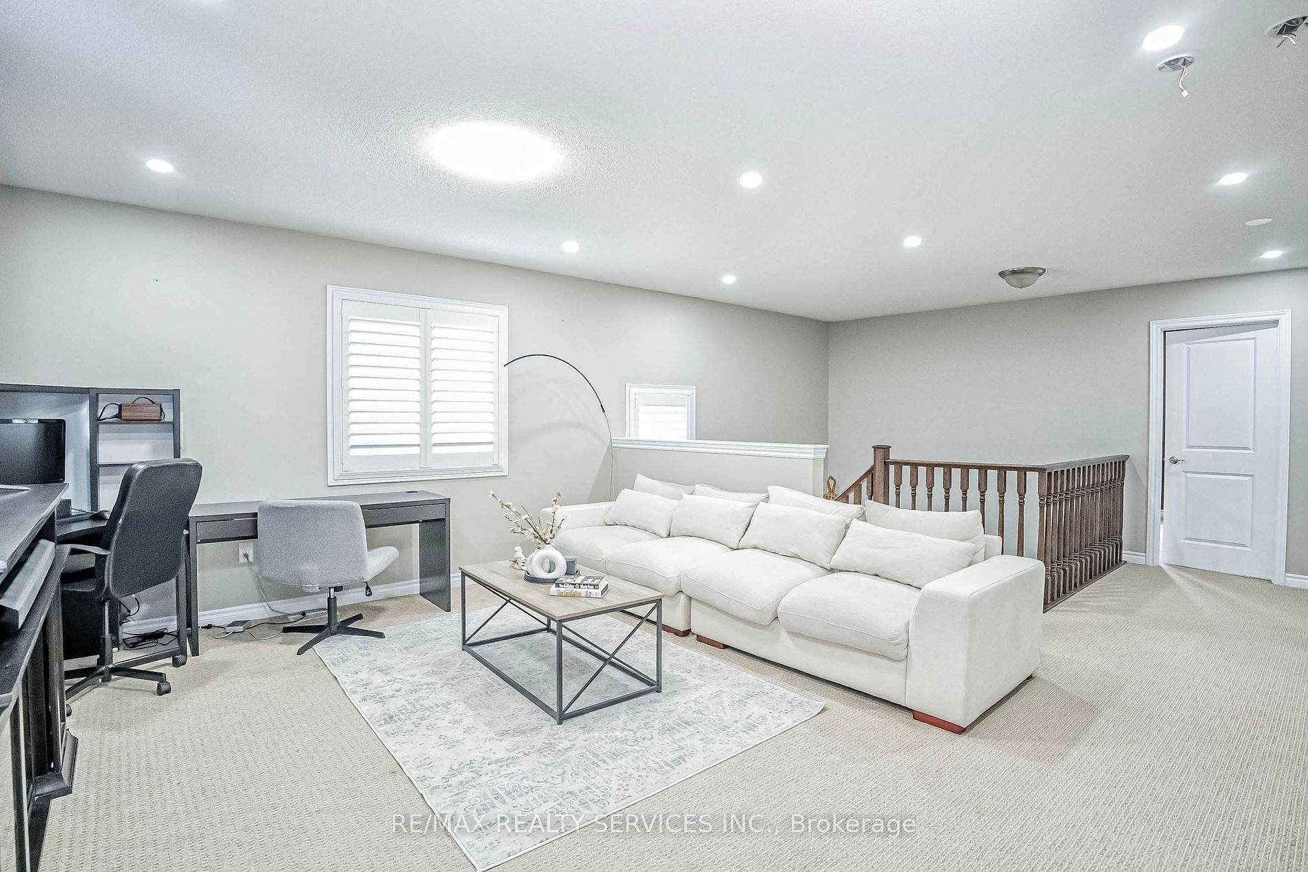 65 Lola Cres