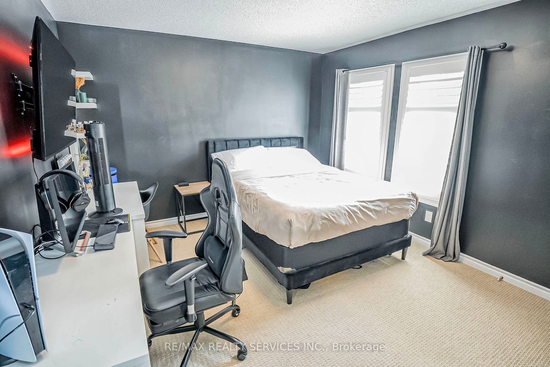 65 Lola Cres