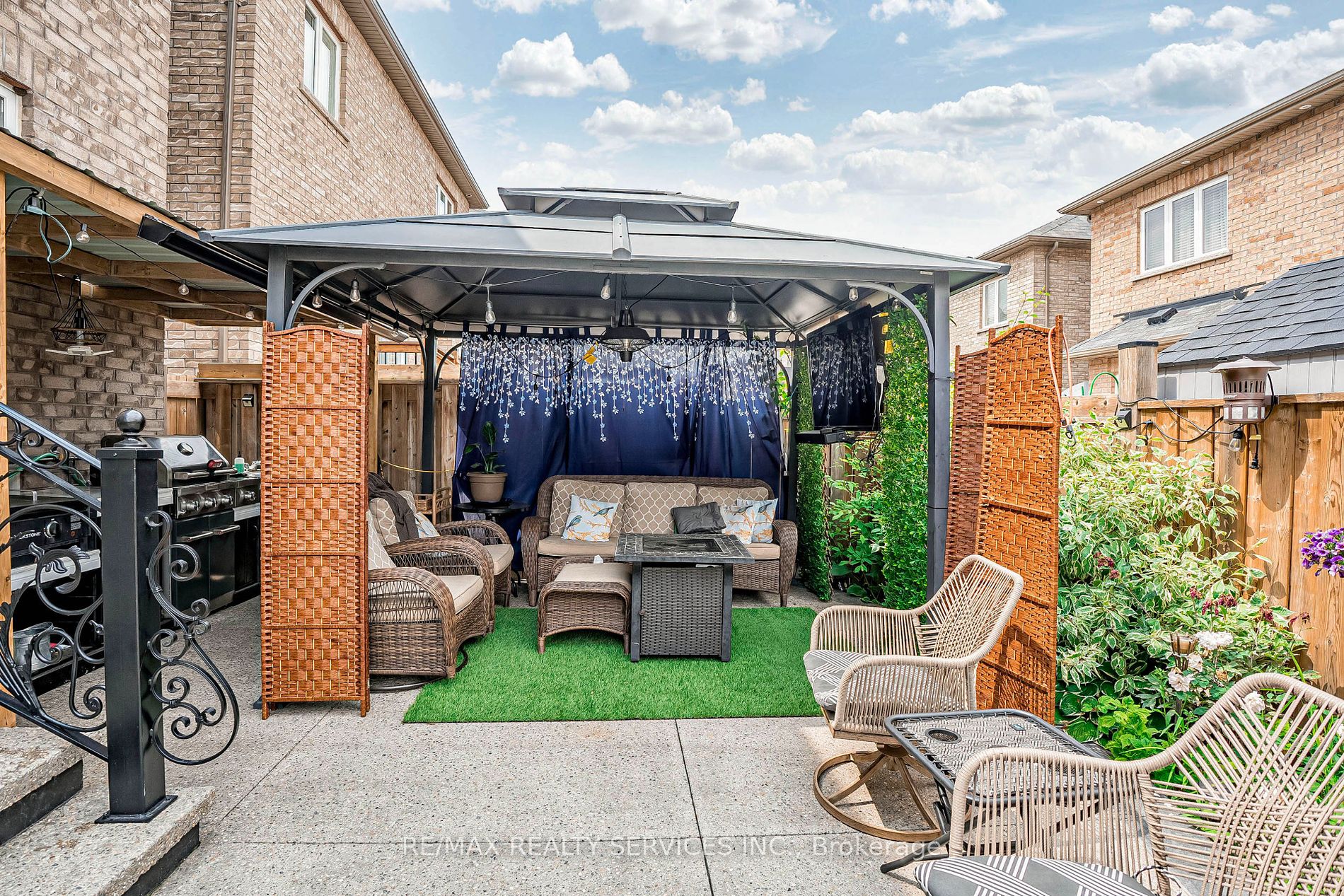 65 Lola Cres