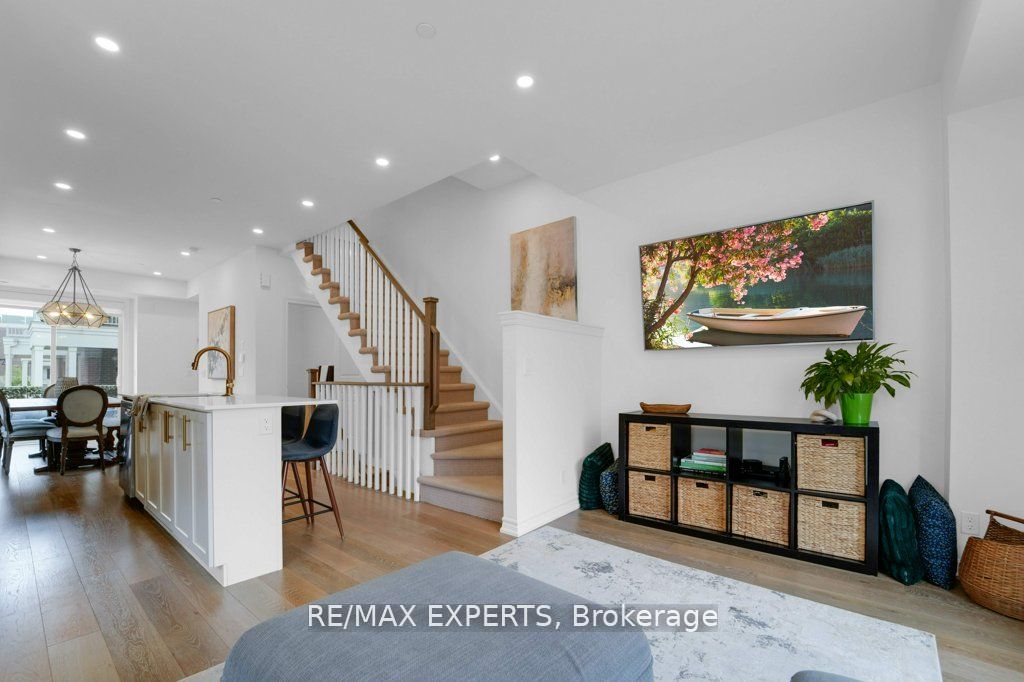 80 Eastwood Park Gdns, #1