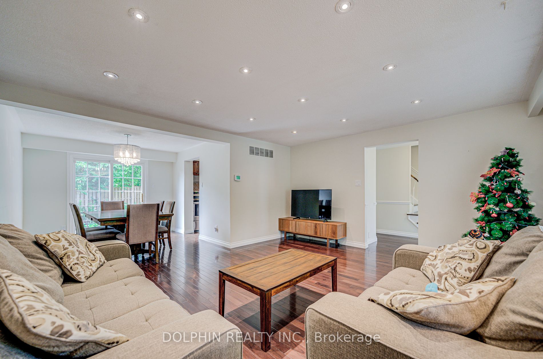 2290 Devon Road