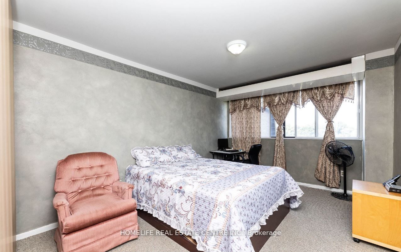 2095 Roche Court, #275
