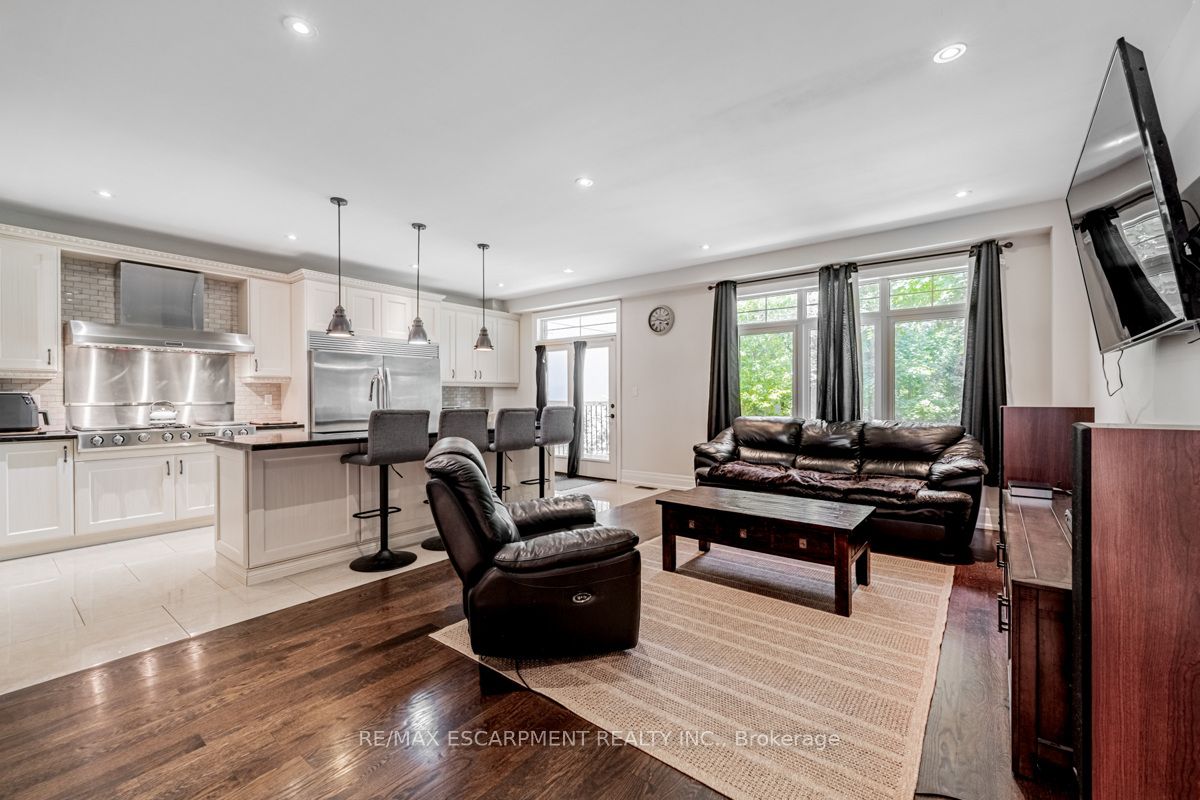 923 Beechwood Ave