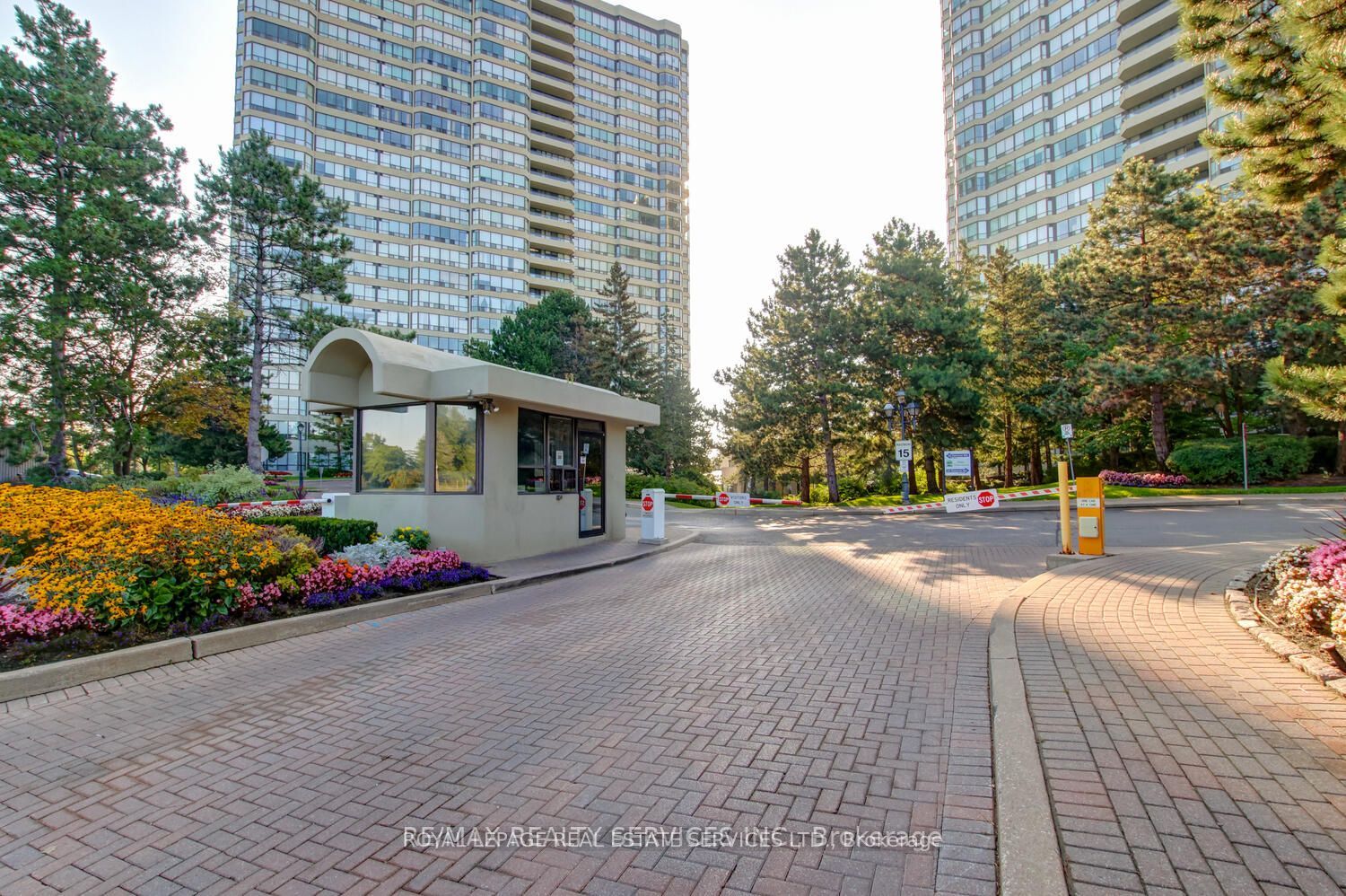 24 Hanover Road, #708