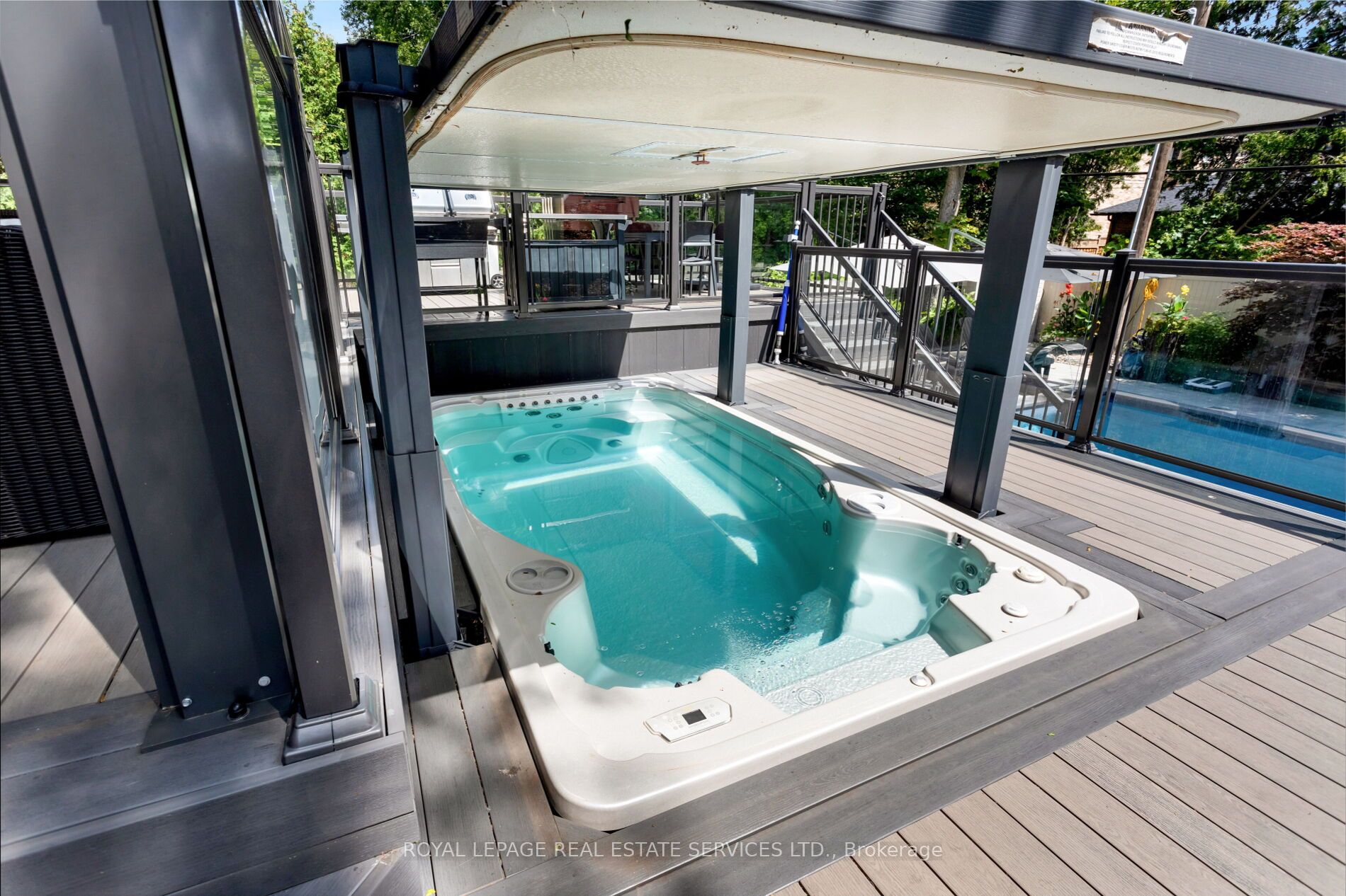 34 Nottingham Dr