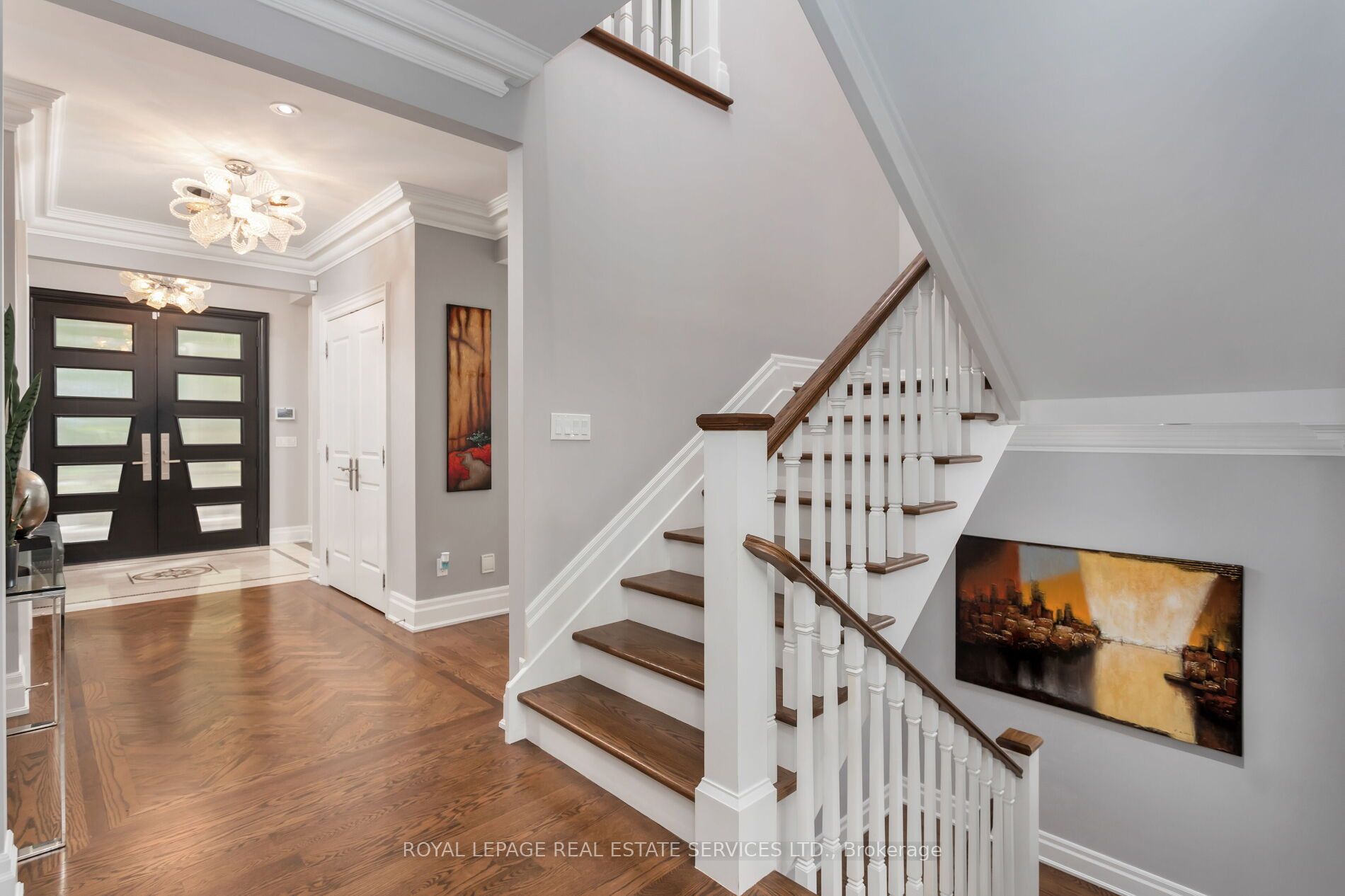 34 Nottingham Dr
