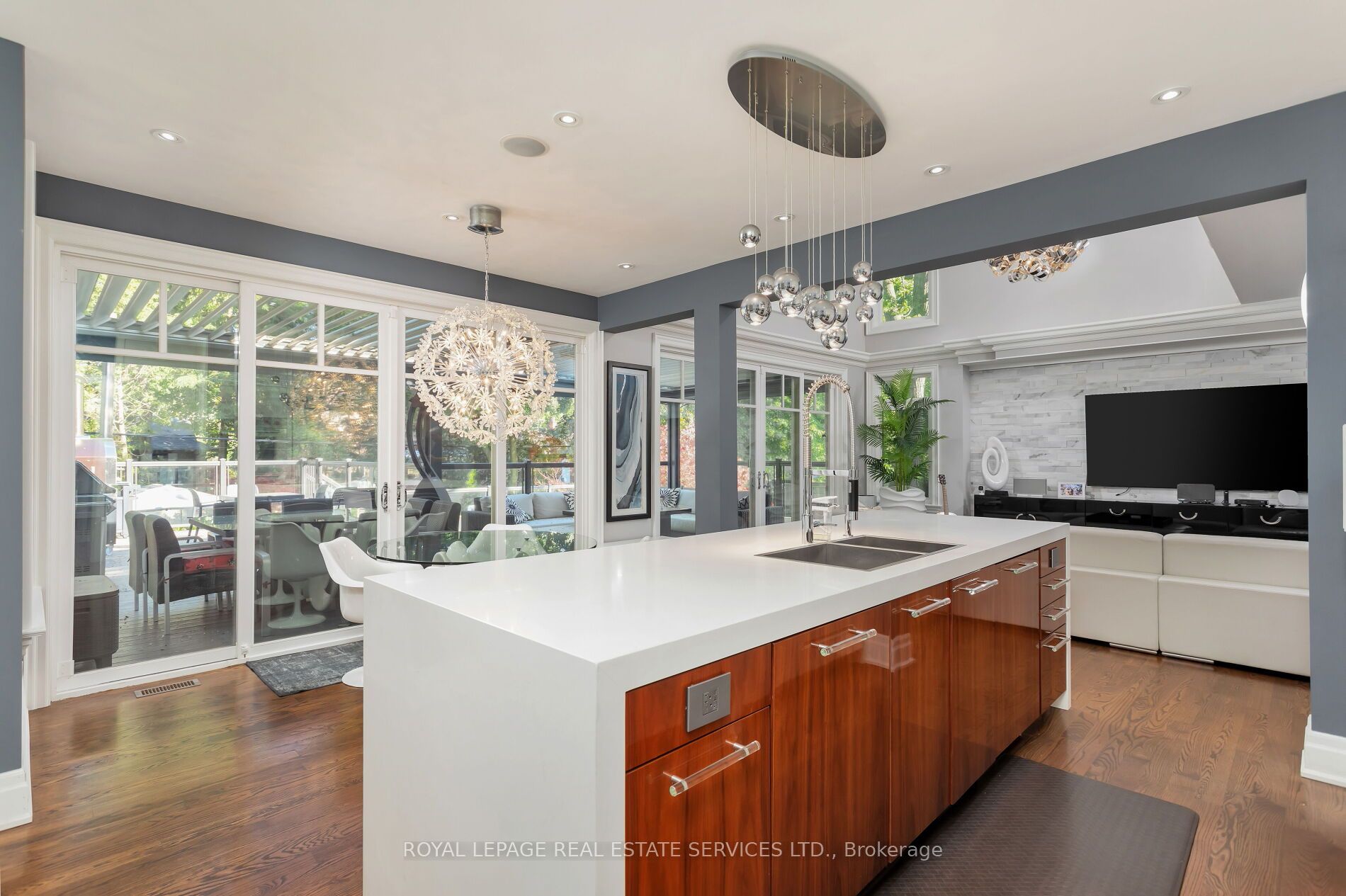 34 Nottingham Dr