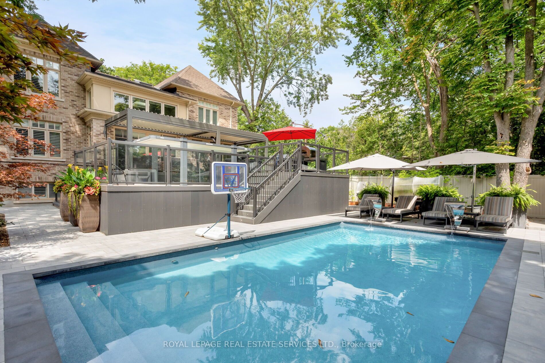 34 Nottingham Dr
