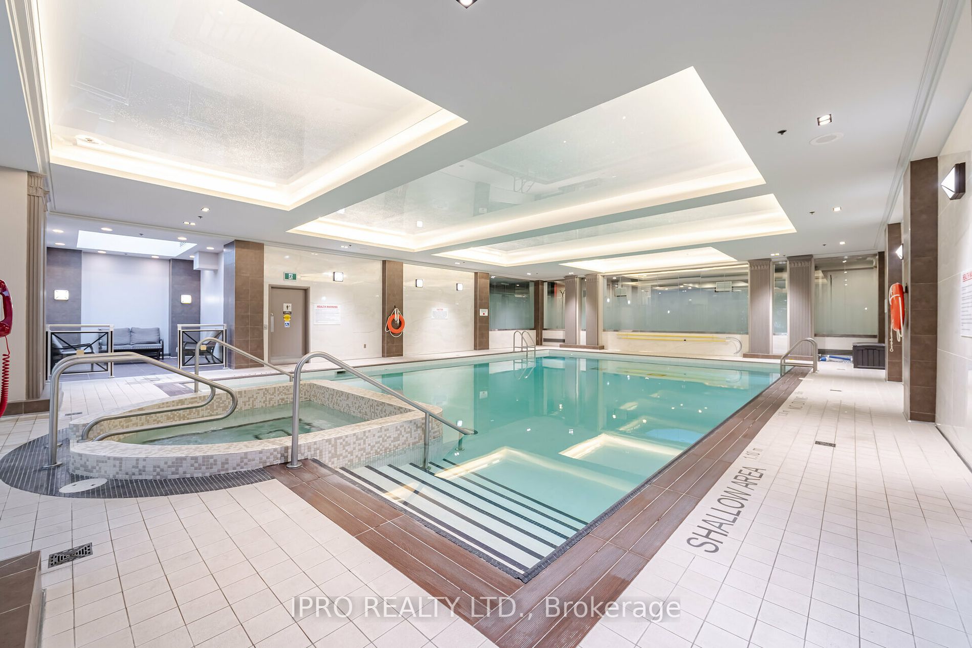 2285 Lake Shore Boulevard W, #207