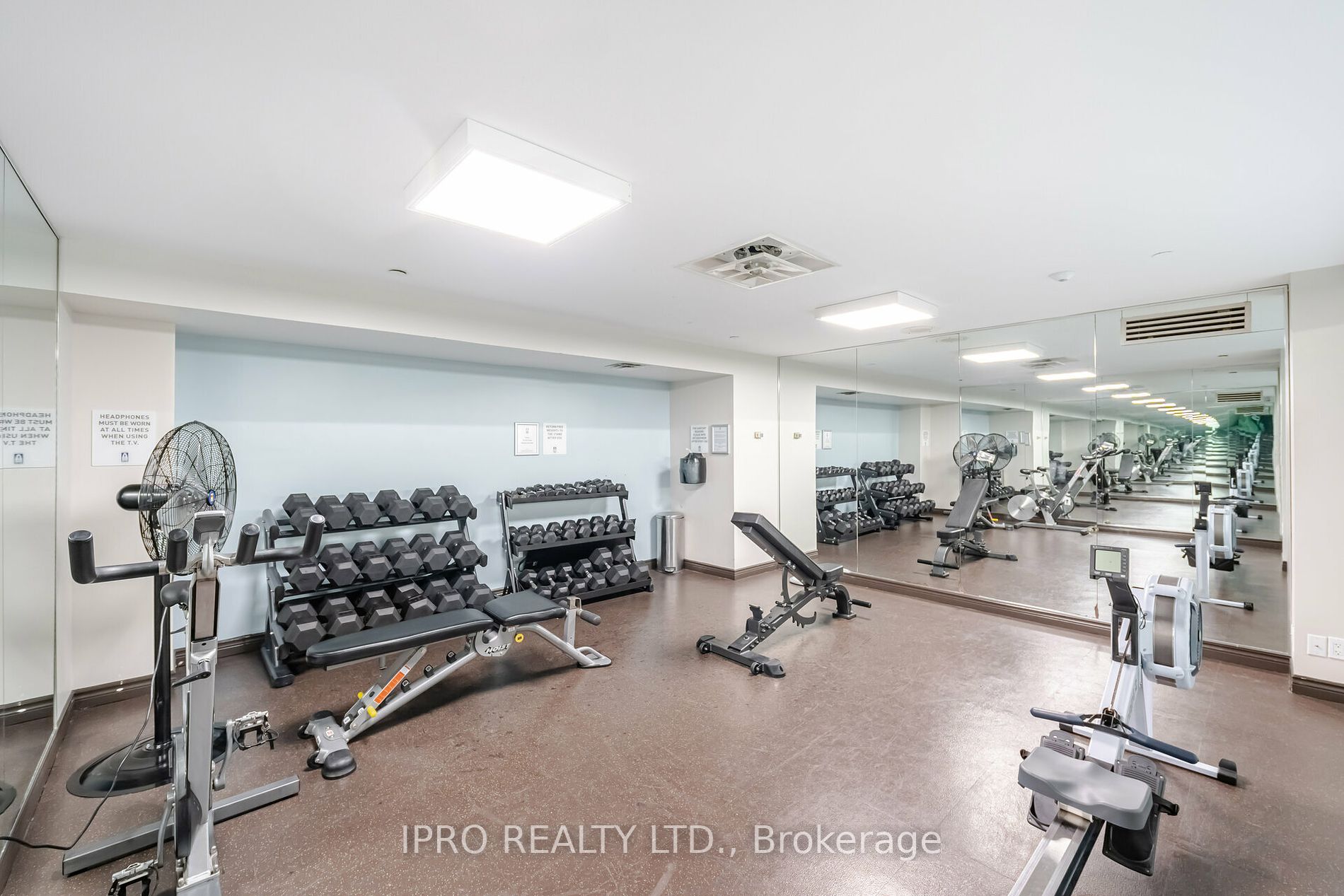 2285 Lake Shore Boulevard W, #207