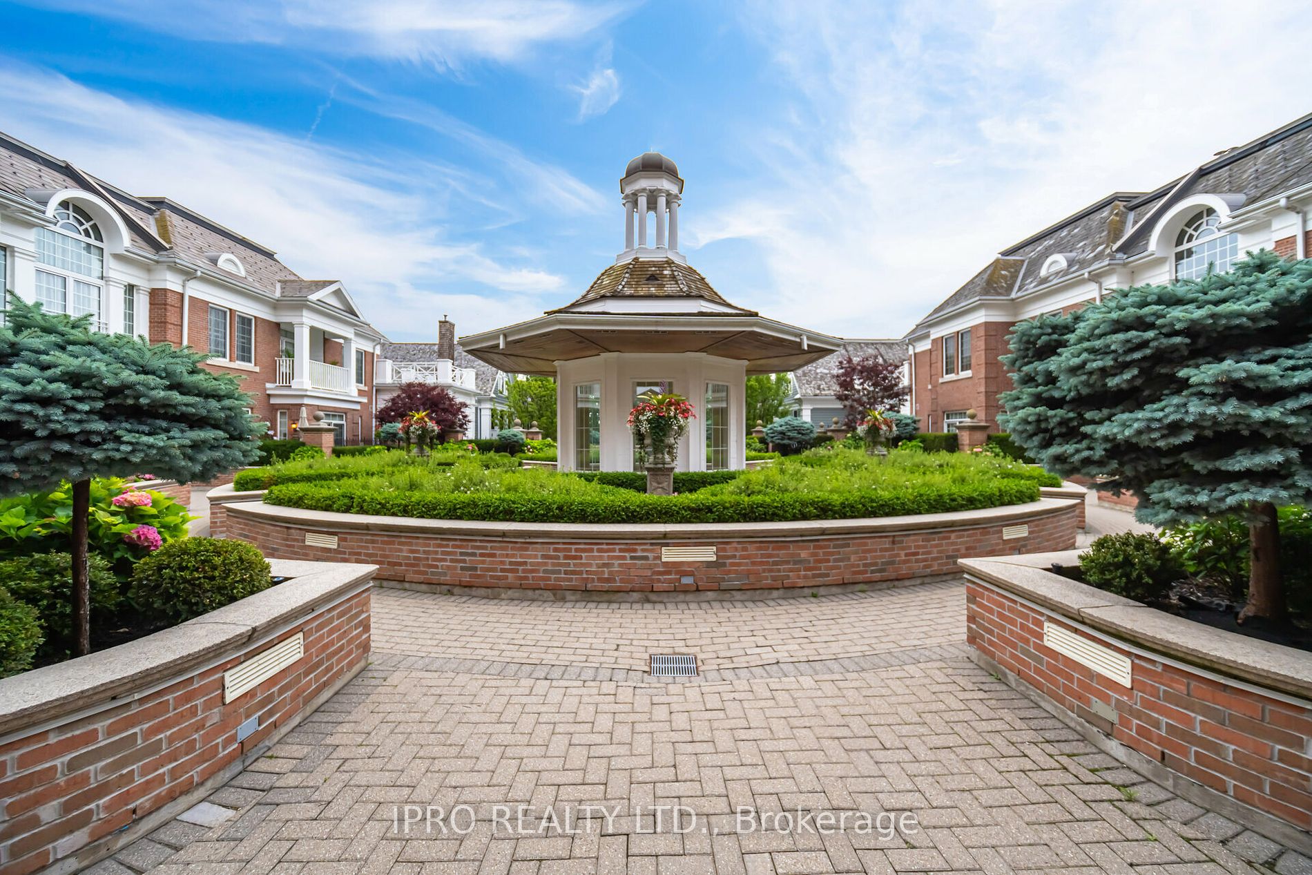 2285 Lake Shore Boulevard W, #207