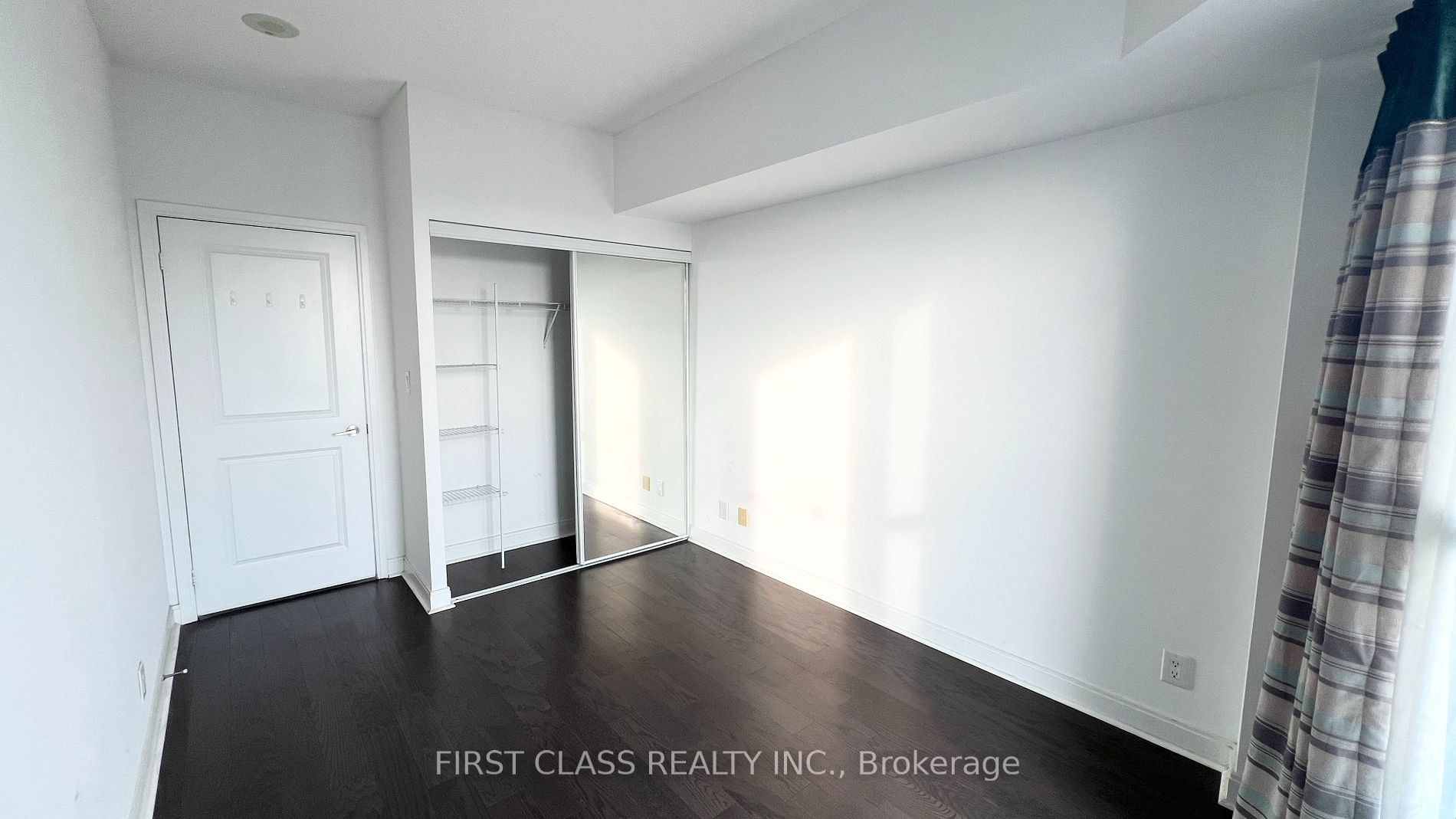 60 Absolute Avenue #3805