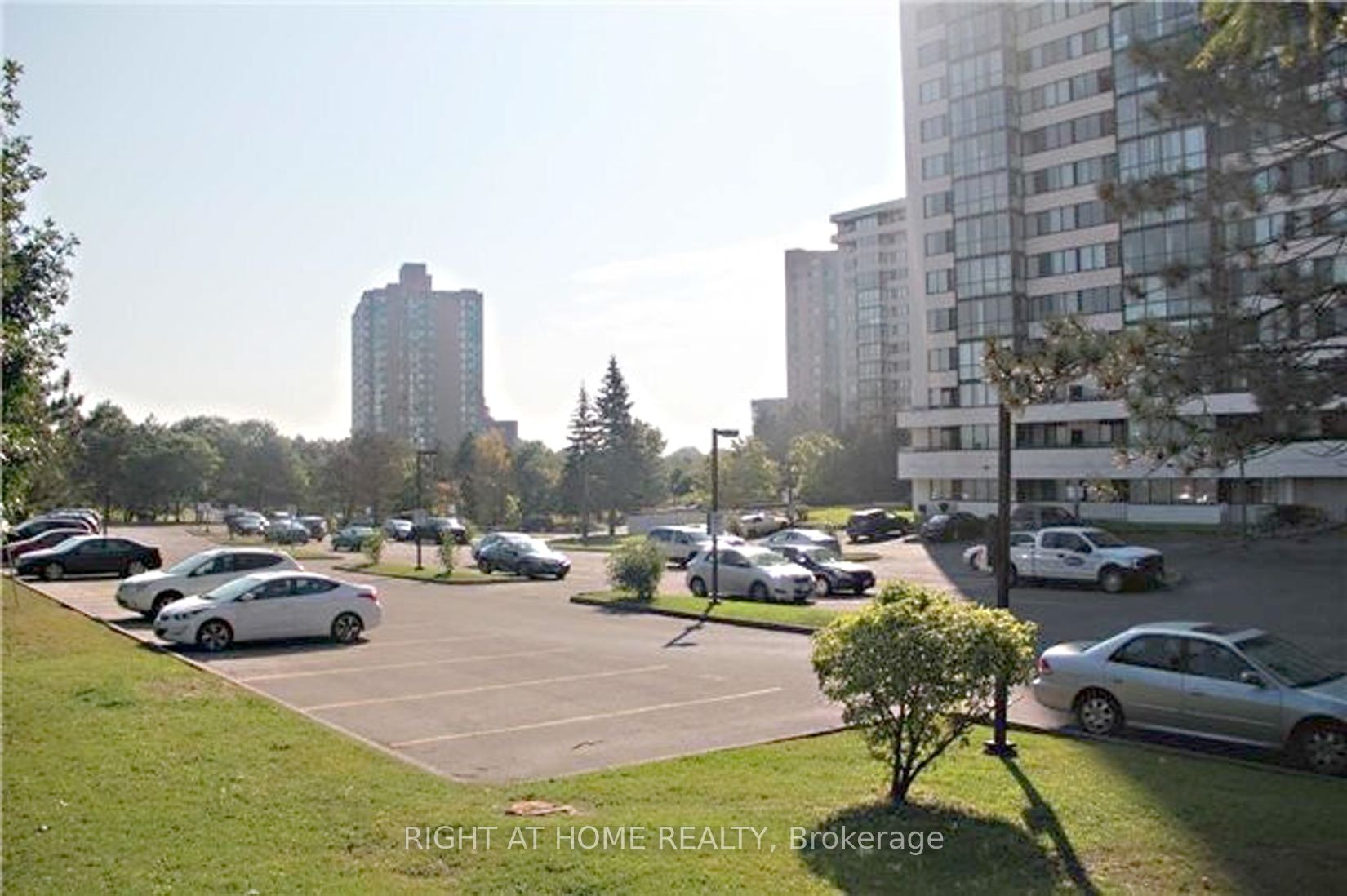 10 Markbrook Lane, #1204