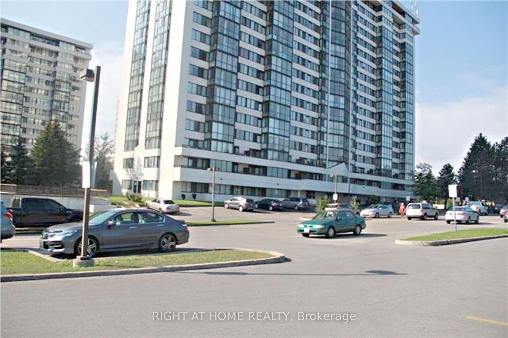 10 Markbrook Lane, #1204