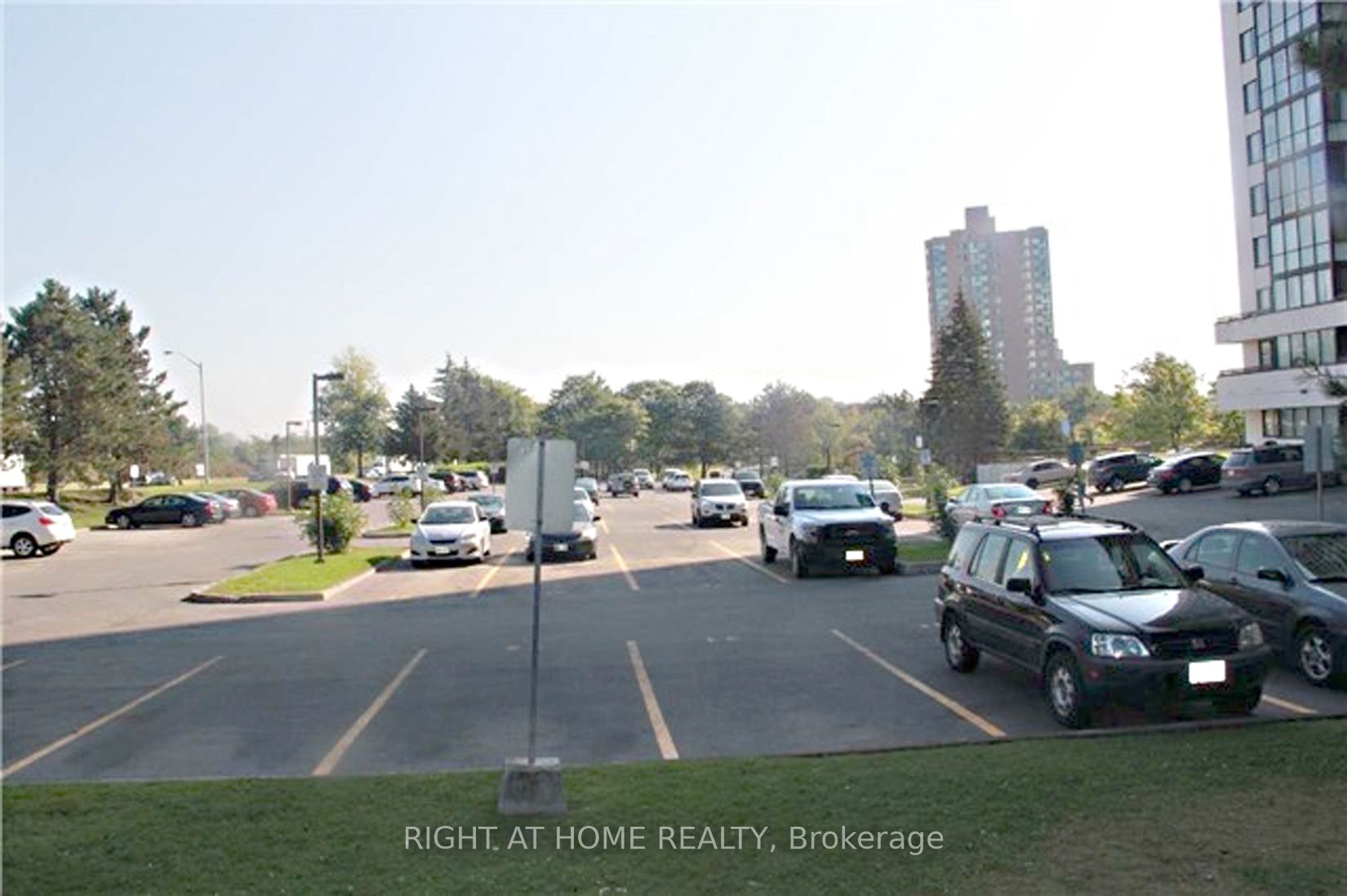 10 Markbrook Lane, #1204