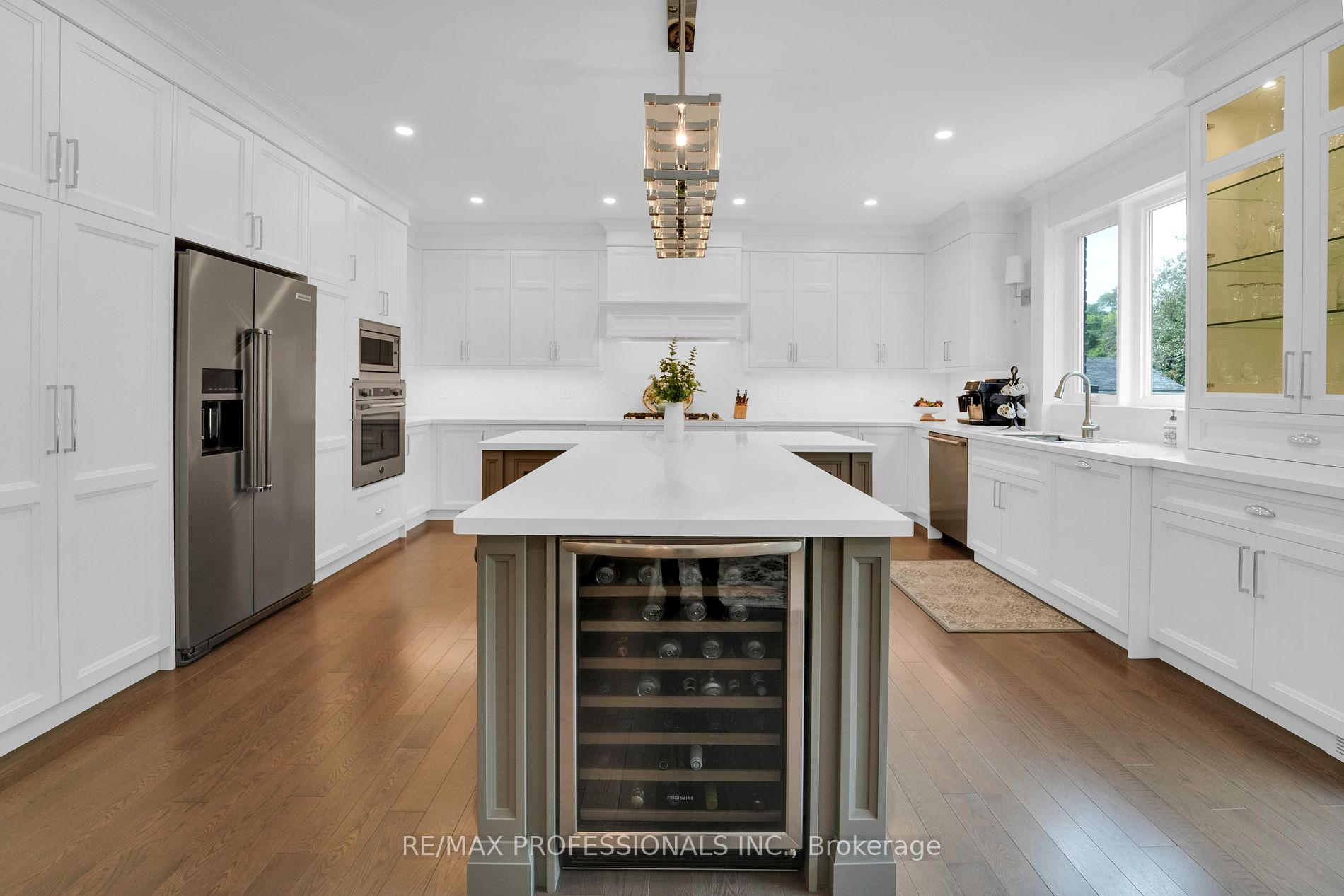 18 Charleston Rd