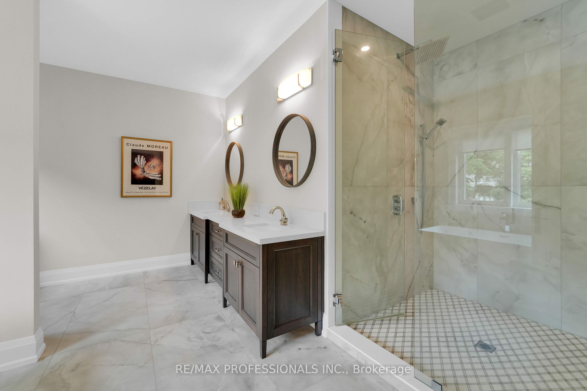 18 Charleston Rd