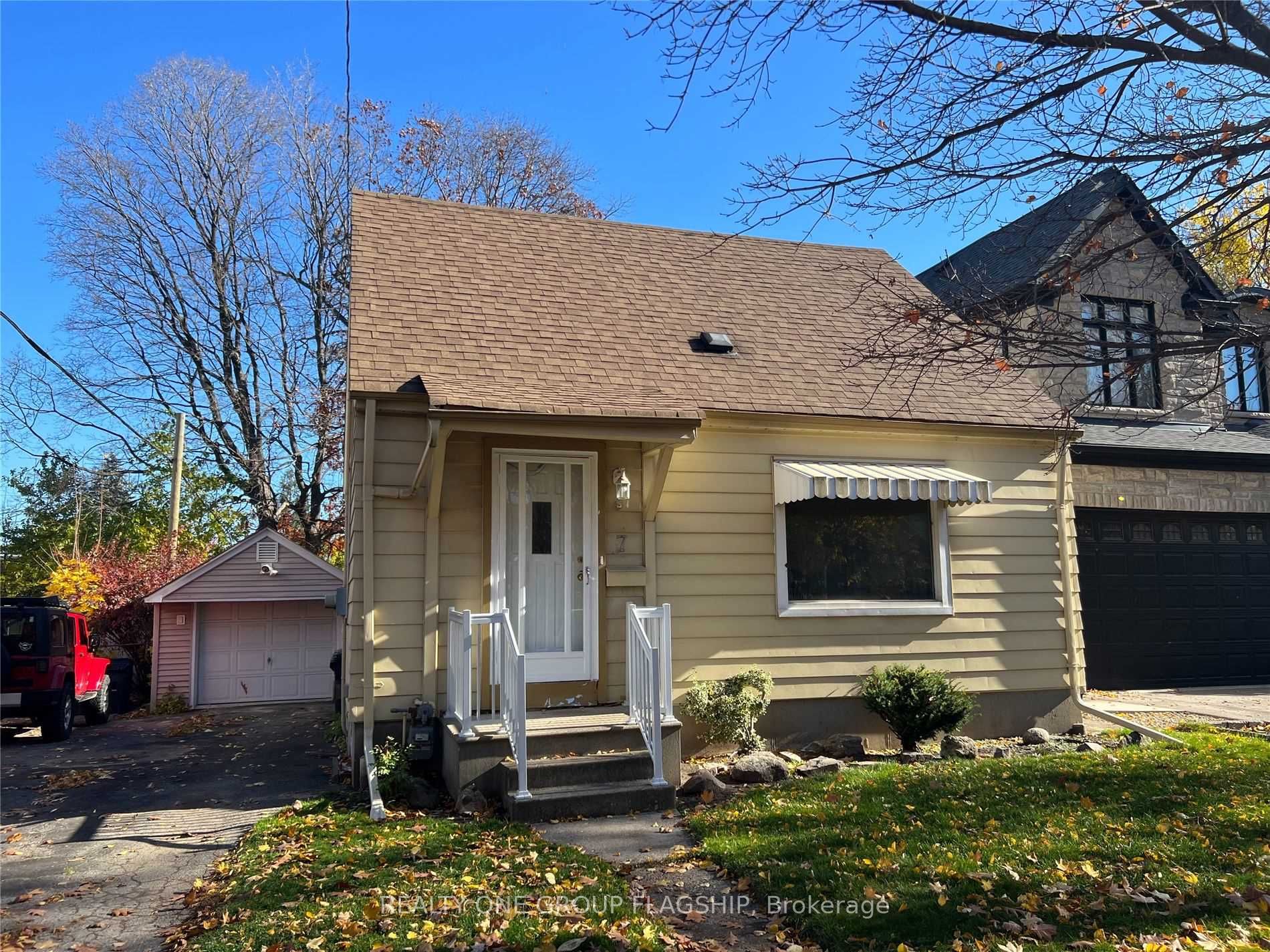 7 Bentley Drive